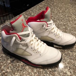 Air Jordan Retro 5